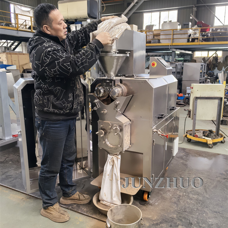 Testing medicine powder by GK60 Roller compactor(18-50mesh)